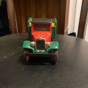 Holiday Coca Cola bottle truck delivery